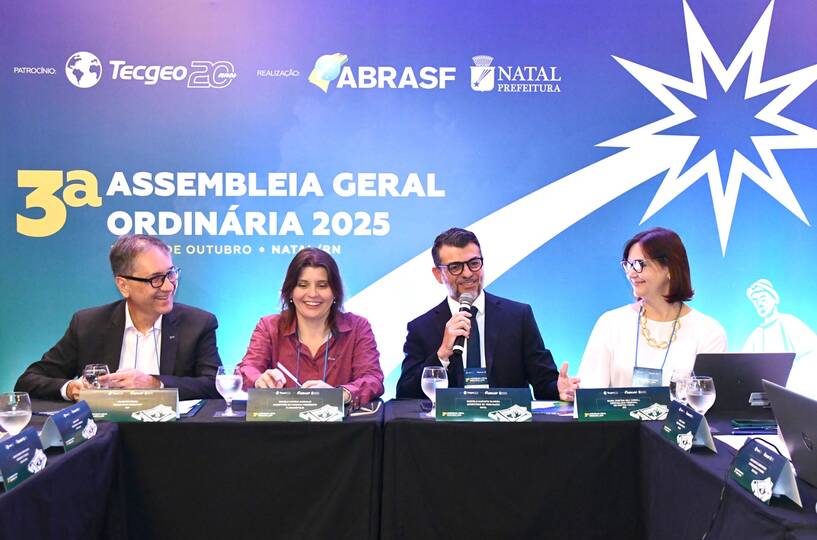 ABRASF reúne 23 capitais em Natal, celebra anúncio do Profisco III para municípios e avança em ações estratégicas para a Reforma Tributária